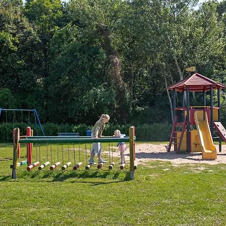 Sfeervolle Boslodge Met Hottub En Veranda Holiday home Noordwijkerhout