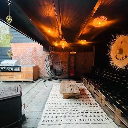 Sfeervolle Boslodge Met Hottub En Veranda Holiday home Noordwijkerhout